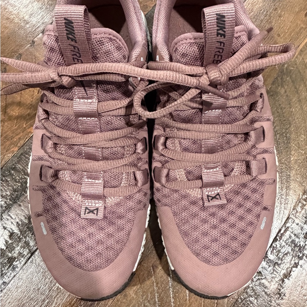 Nike Women's Mauve Metcon